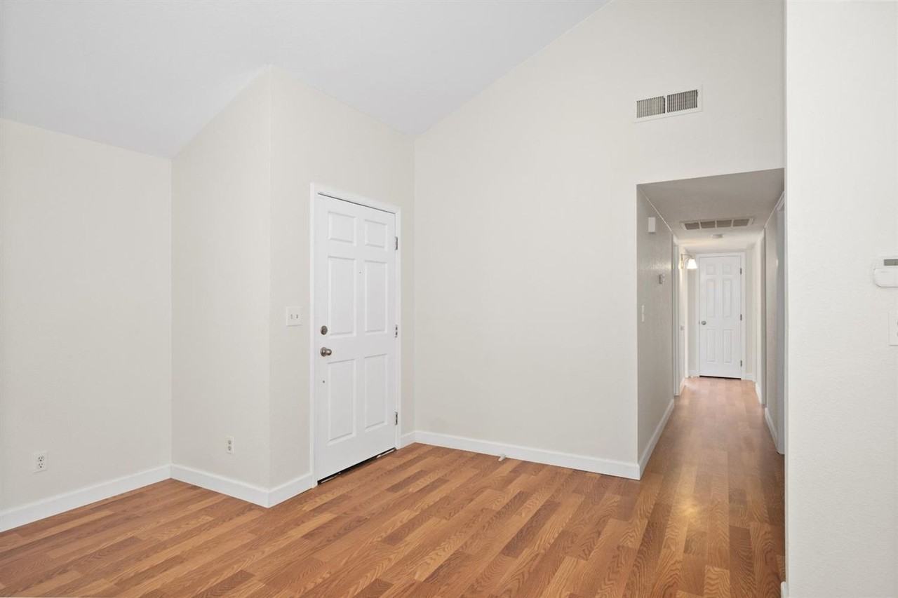 4337 W Palo Alto Ave - Photo 5 of 25