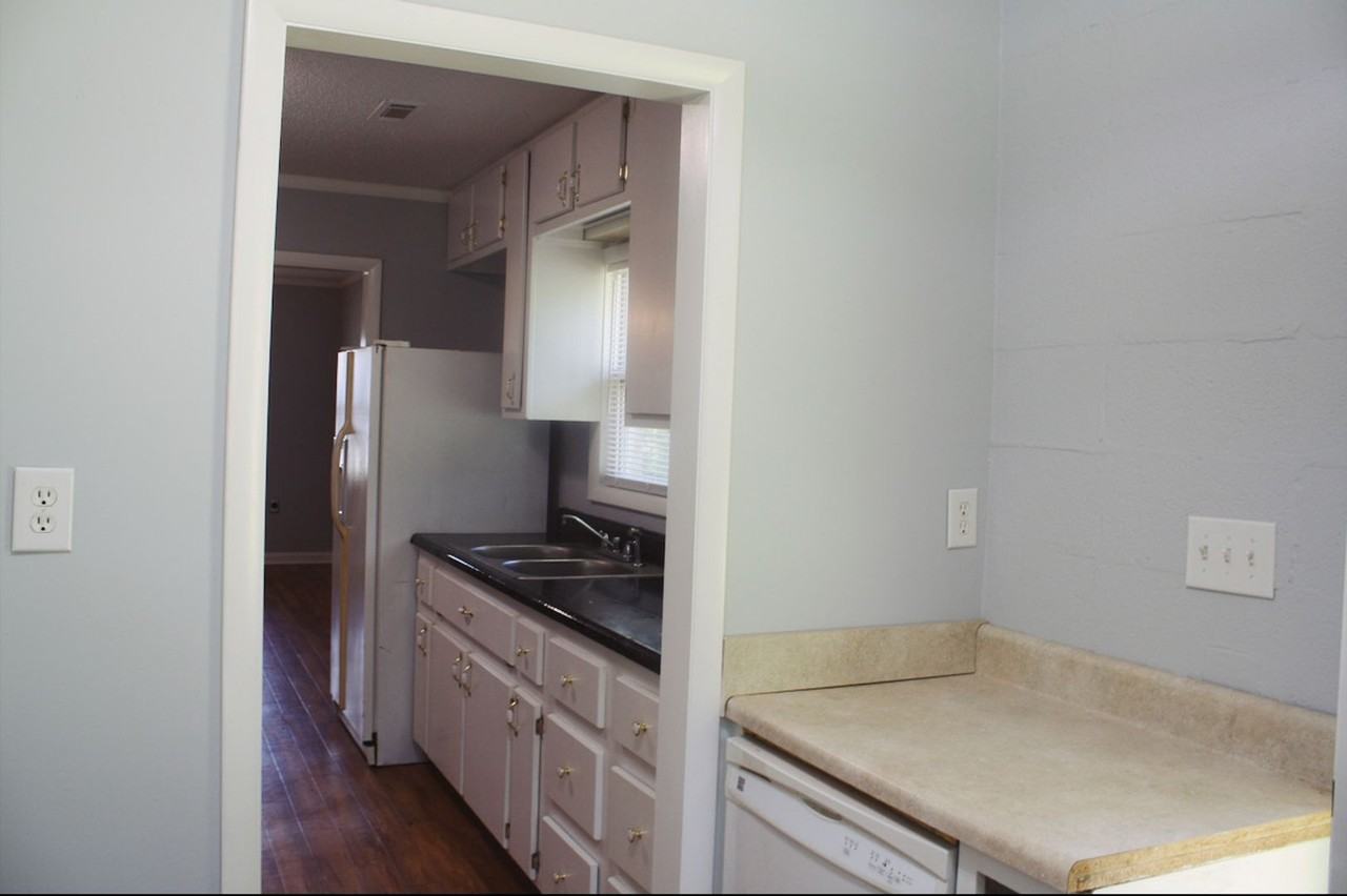1138 Whittle Dr Sw - Photo 4 of 13