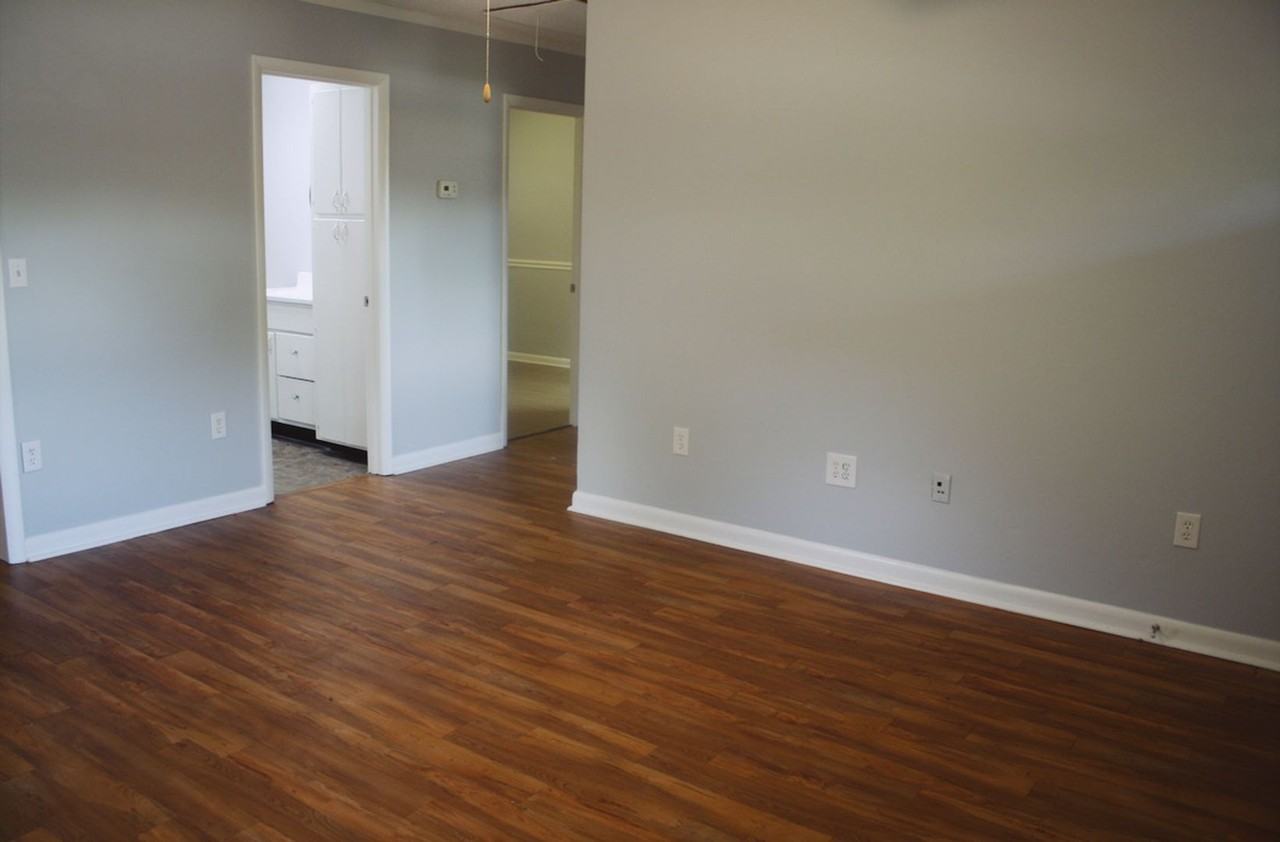 1138 Whittle Dr Sw - Photo 5 of 13