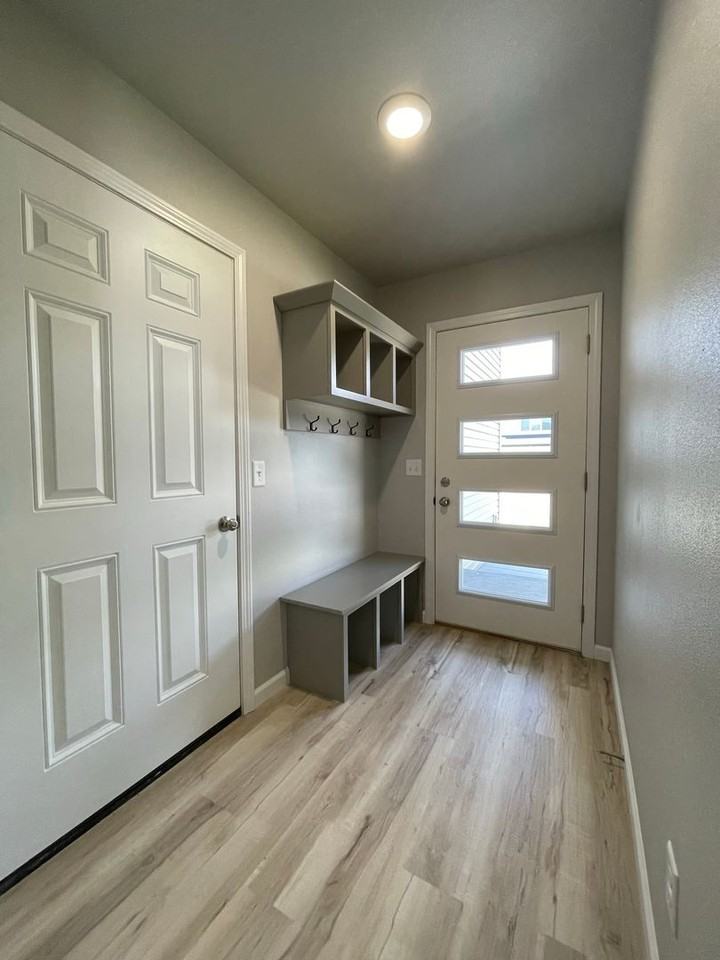 119 Marshall Loop - Photo 2 of 20