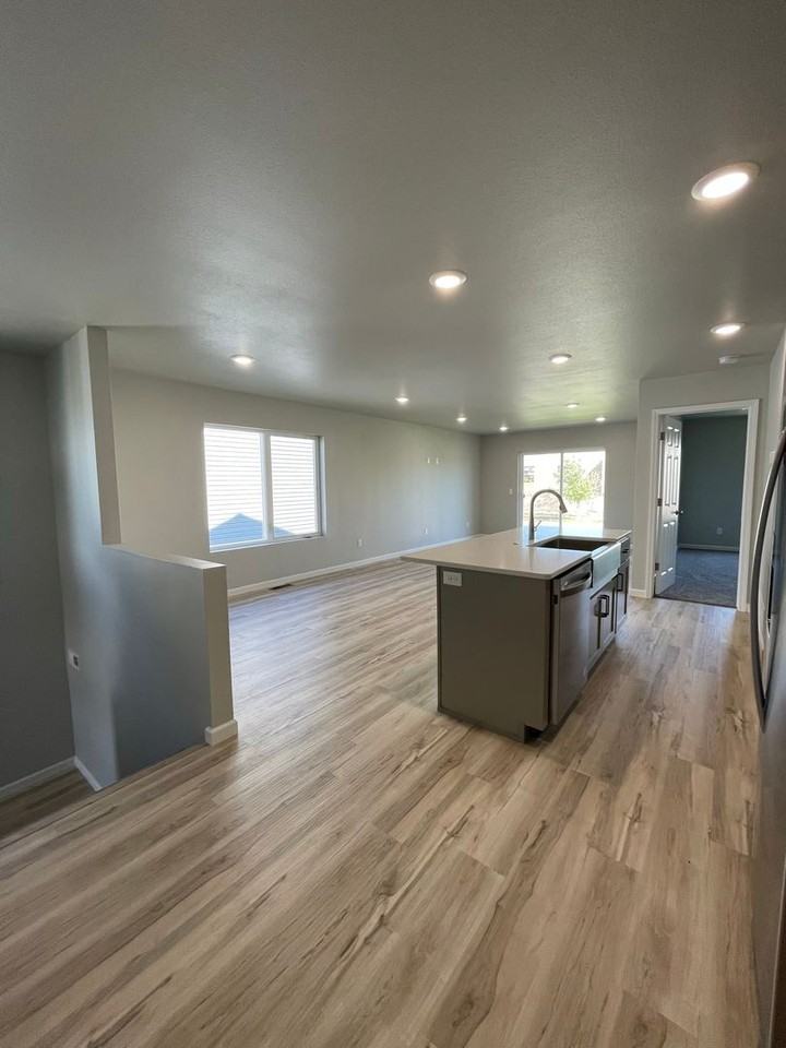 119 Marshall Loop - Photo 6 of 20