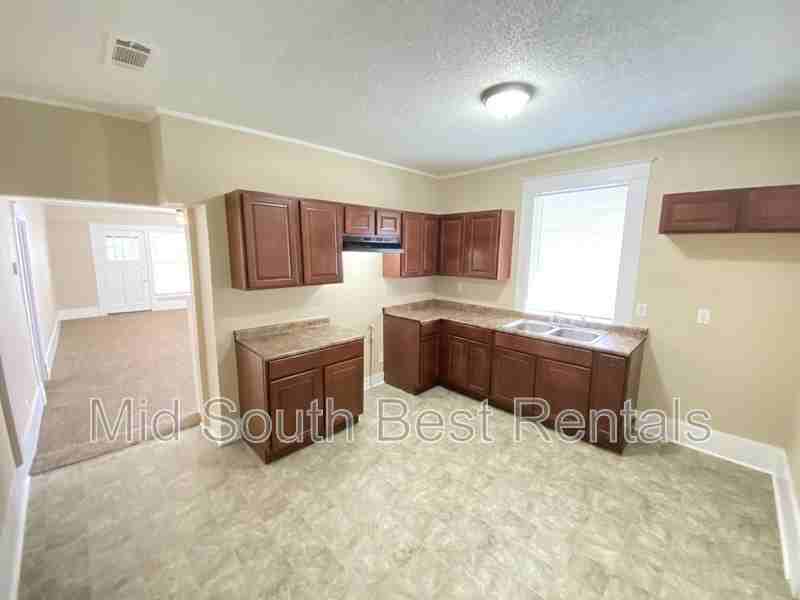 1495 Netherwood Ave - Photo 3 of 7