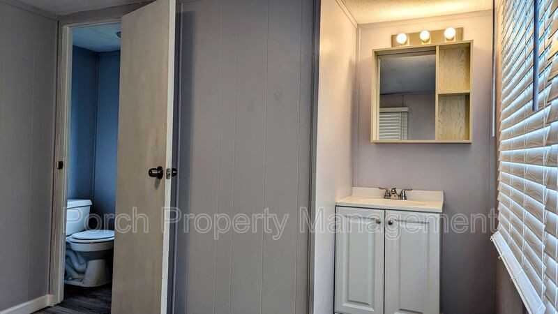 5472 Dover Ave - Photo 2 of 14