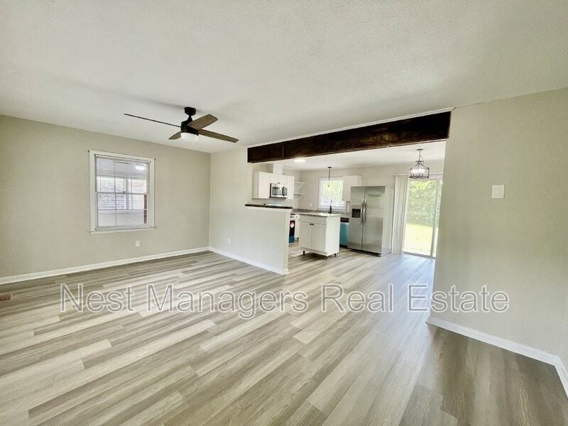 7566 Carrollburg Dr - Photo 3 of 18