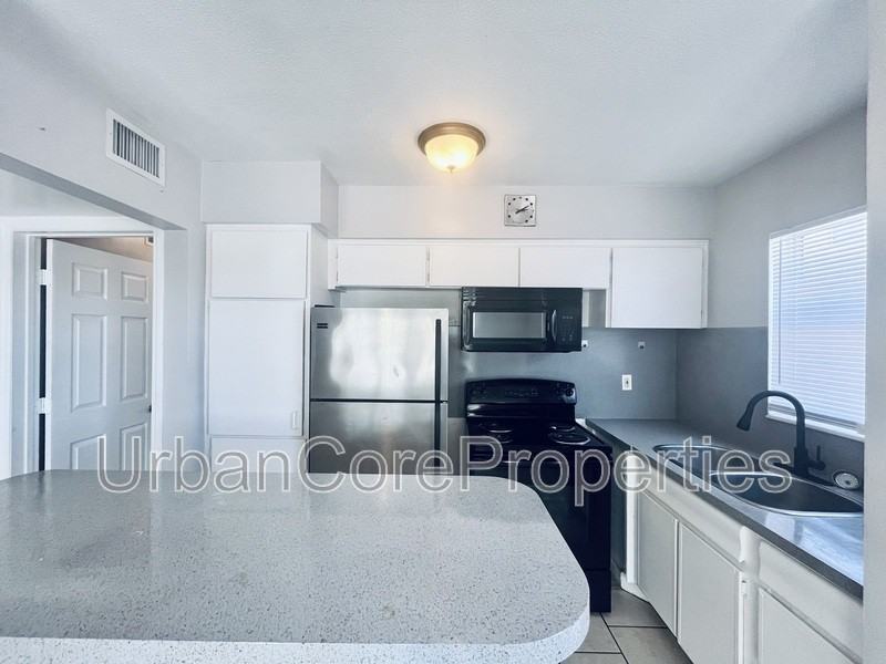 1801 5th St N #1 - Photo 3 of 8