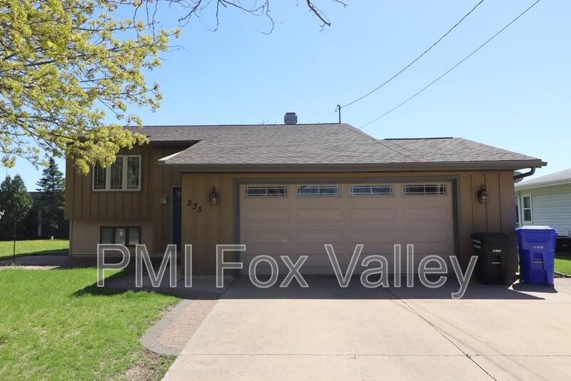 235 E Mitchell Ave - Photo 3 of 32