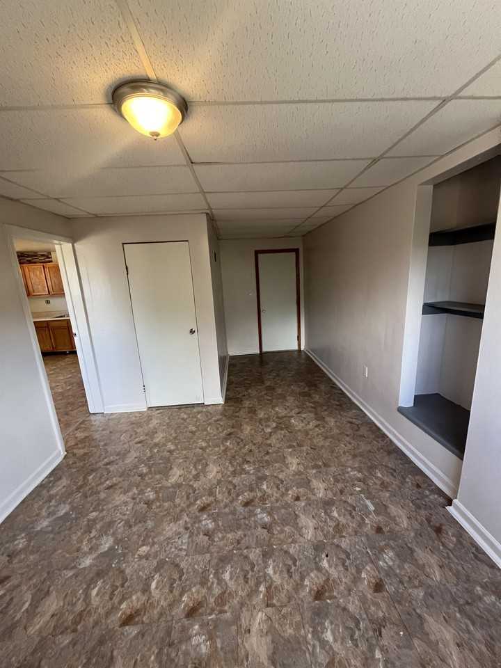 1120 Main Street - Photo 3 of 6