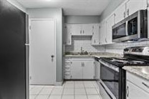 featured image of 1, 3, and 5 NW O'Brien Rd