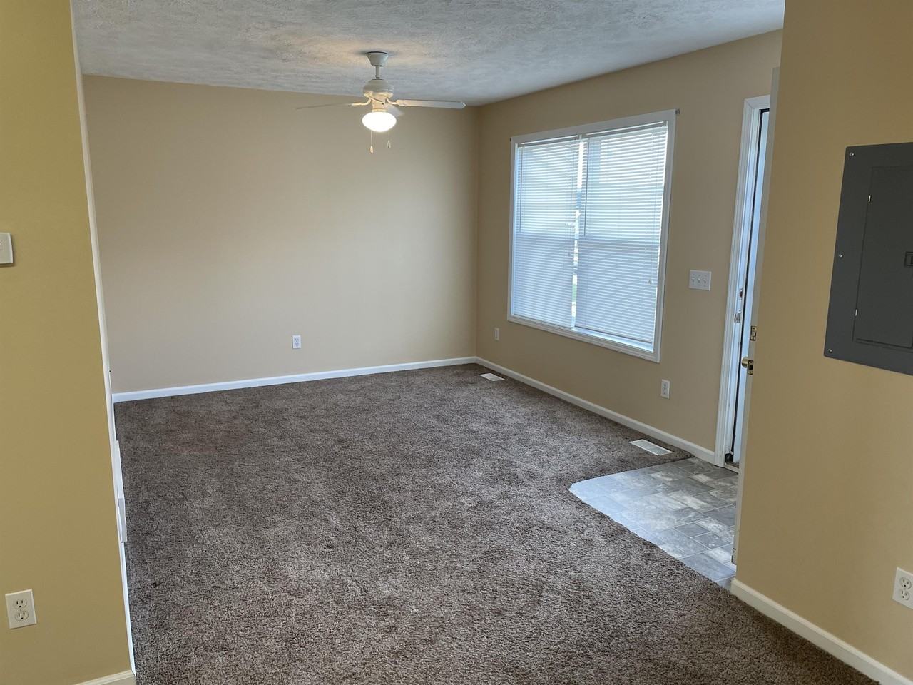 9343 W. Watergate Rd. - Photo 2 of 6