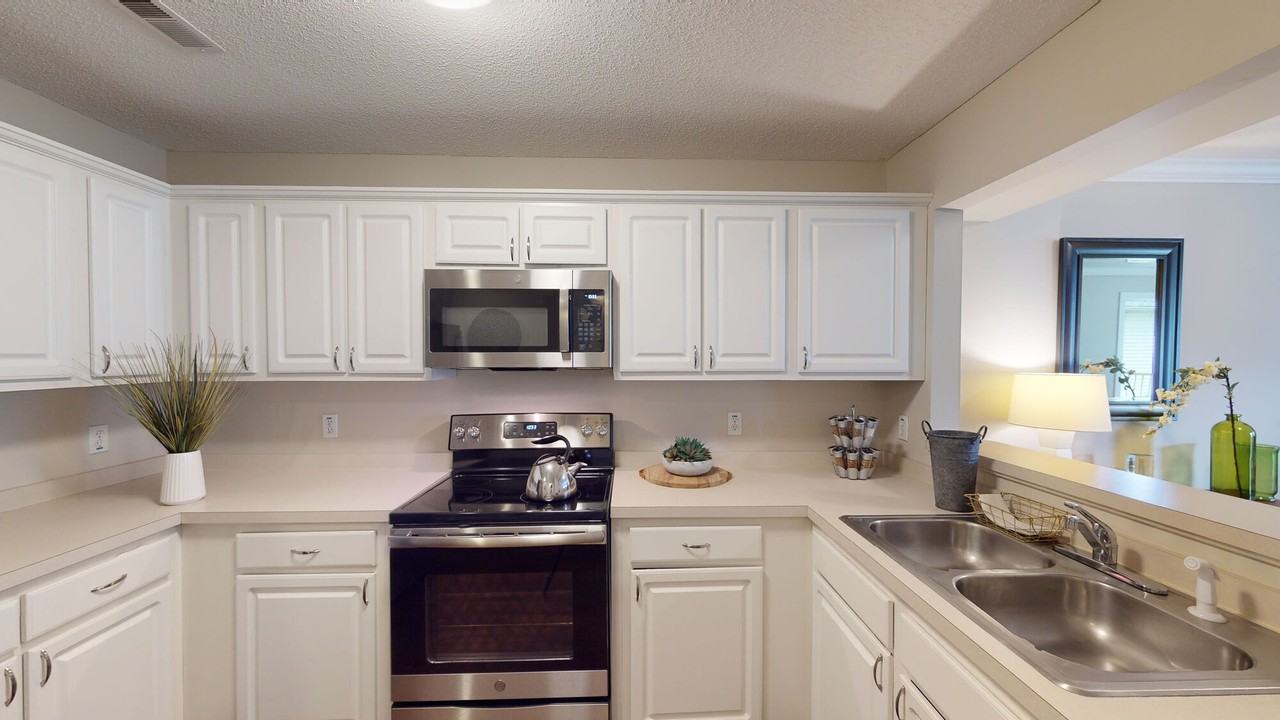 Brookhaven Apartments - Photo 2 of 16