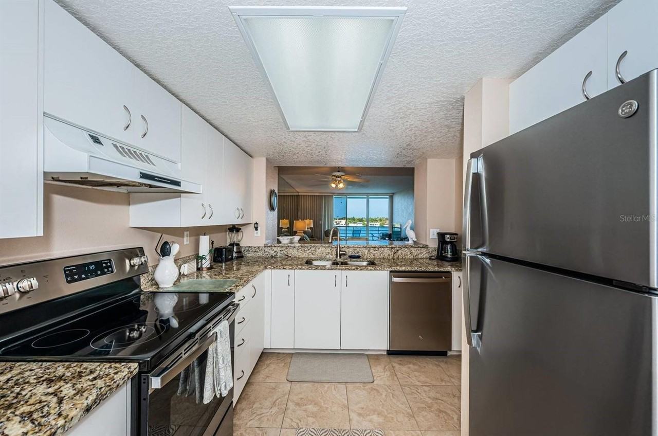 6093 Bahia Del Mar Cir #478 - Photo 3 of 20