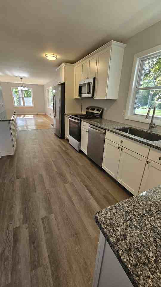 291 Crompton Rd - Photo 3 of 11