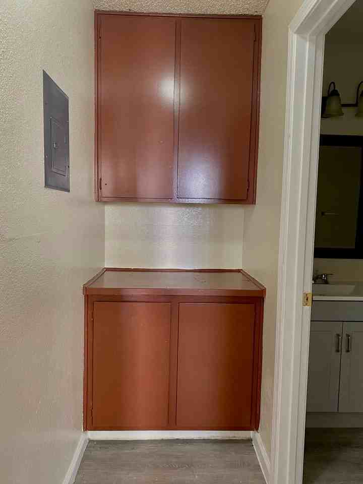 Townhome Style Single - Photo 4 of 9