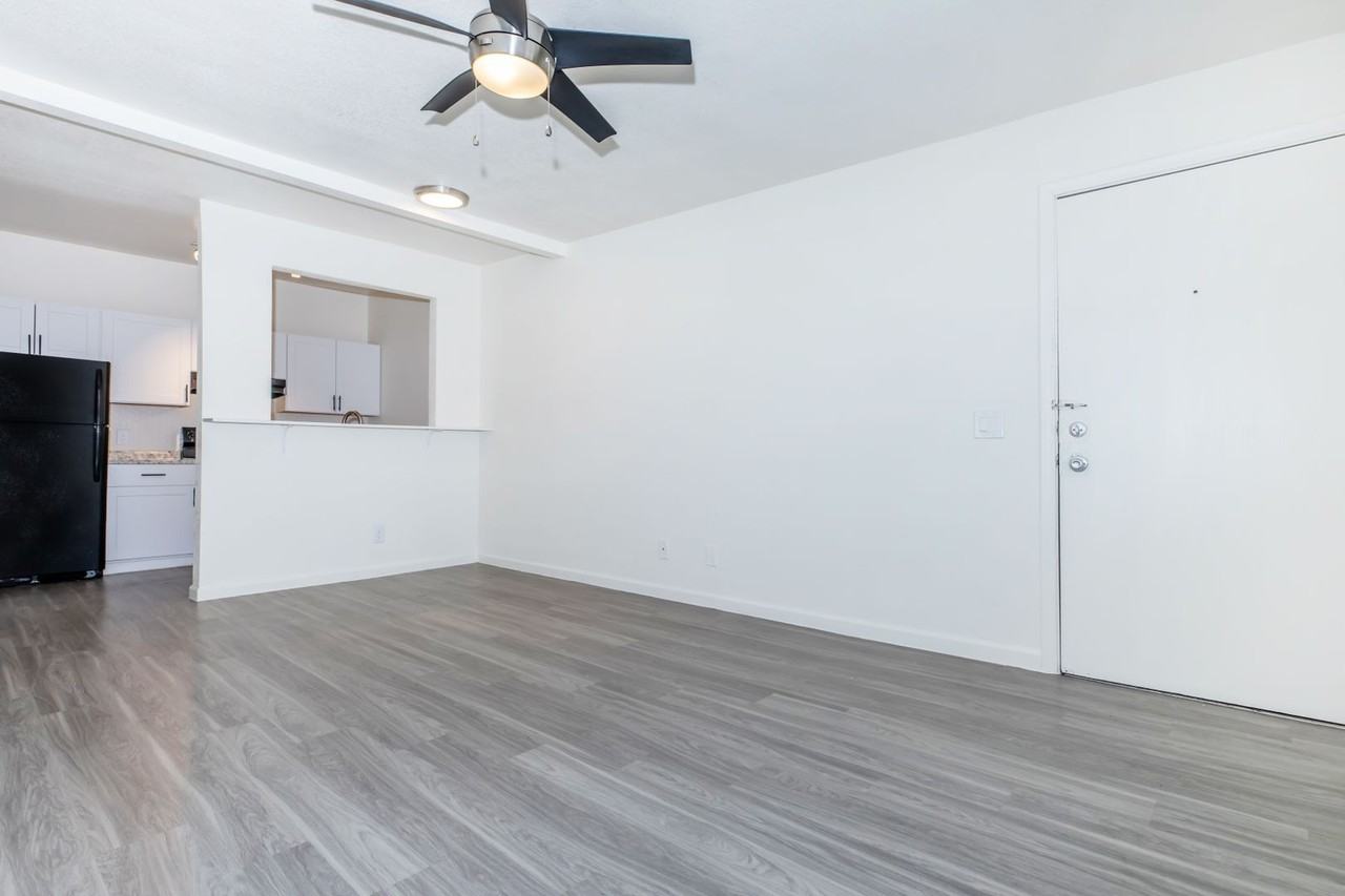Juniper Canyon *Newly Remodeled Units* Apartments 3055 N Flowing