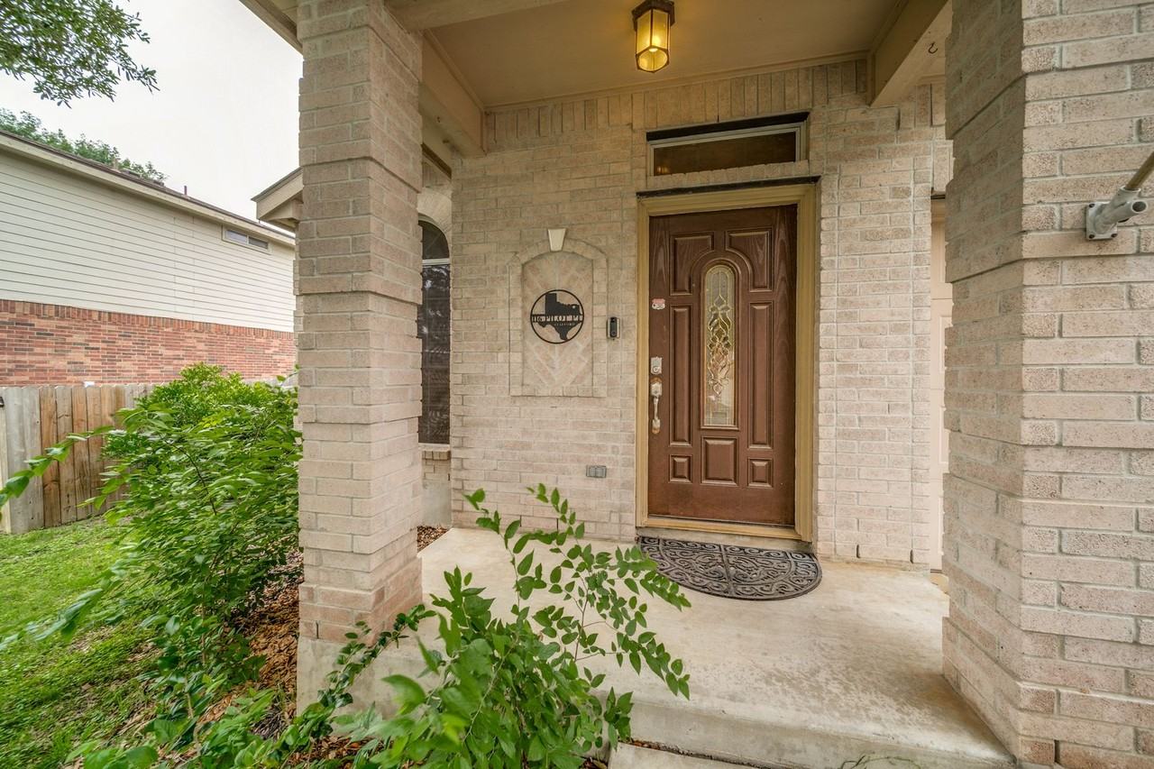 116 Pilot Pt - Photo 3 of 25