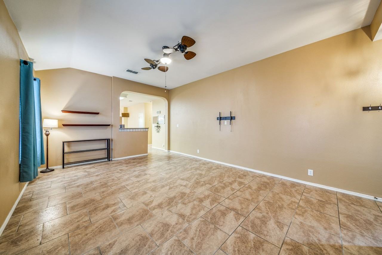 116 Pilot Pt - Photo 6 of 25