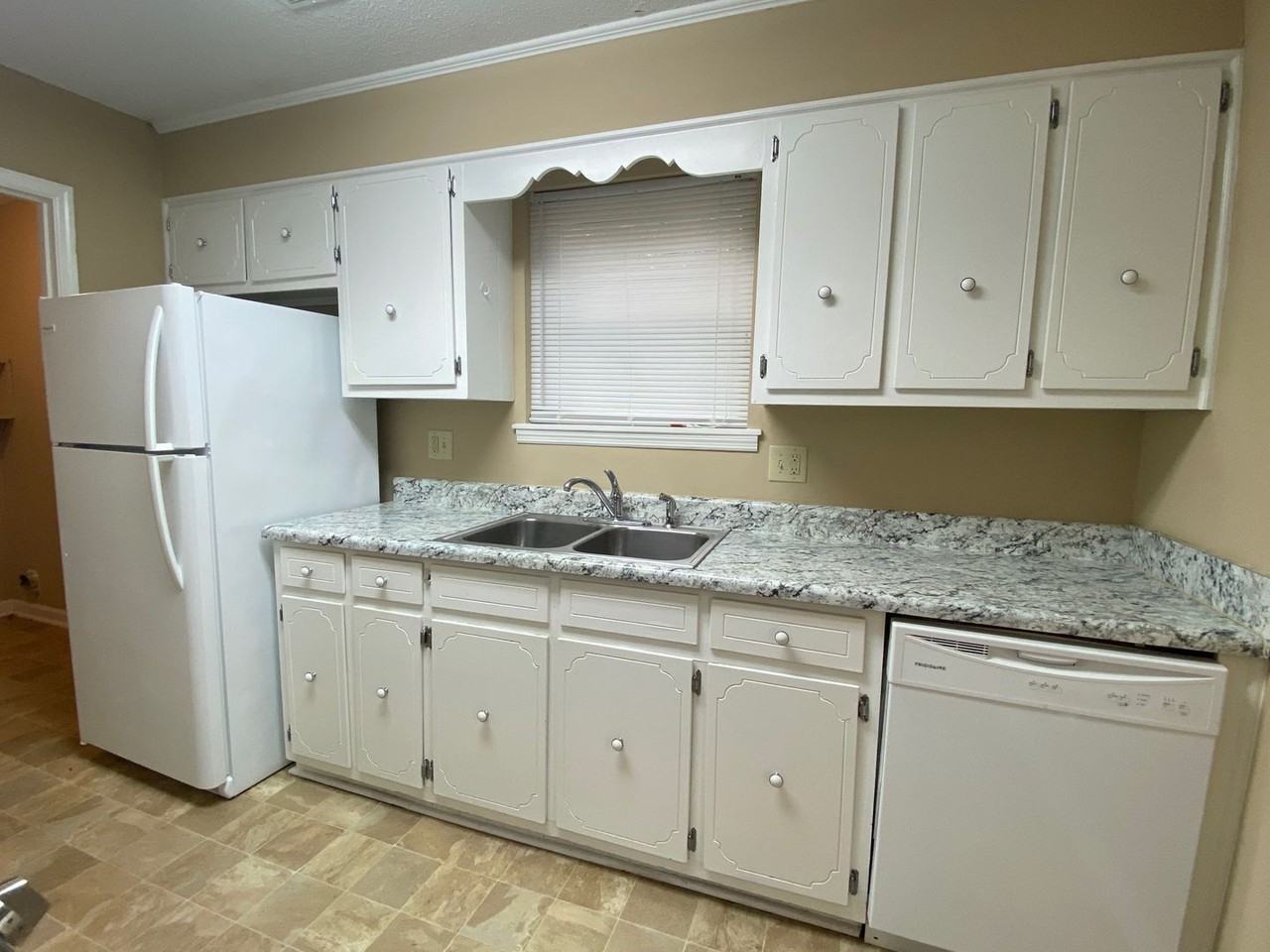 3606 Quail Hollow Dr - Photo 5 of 13