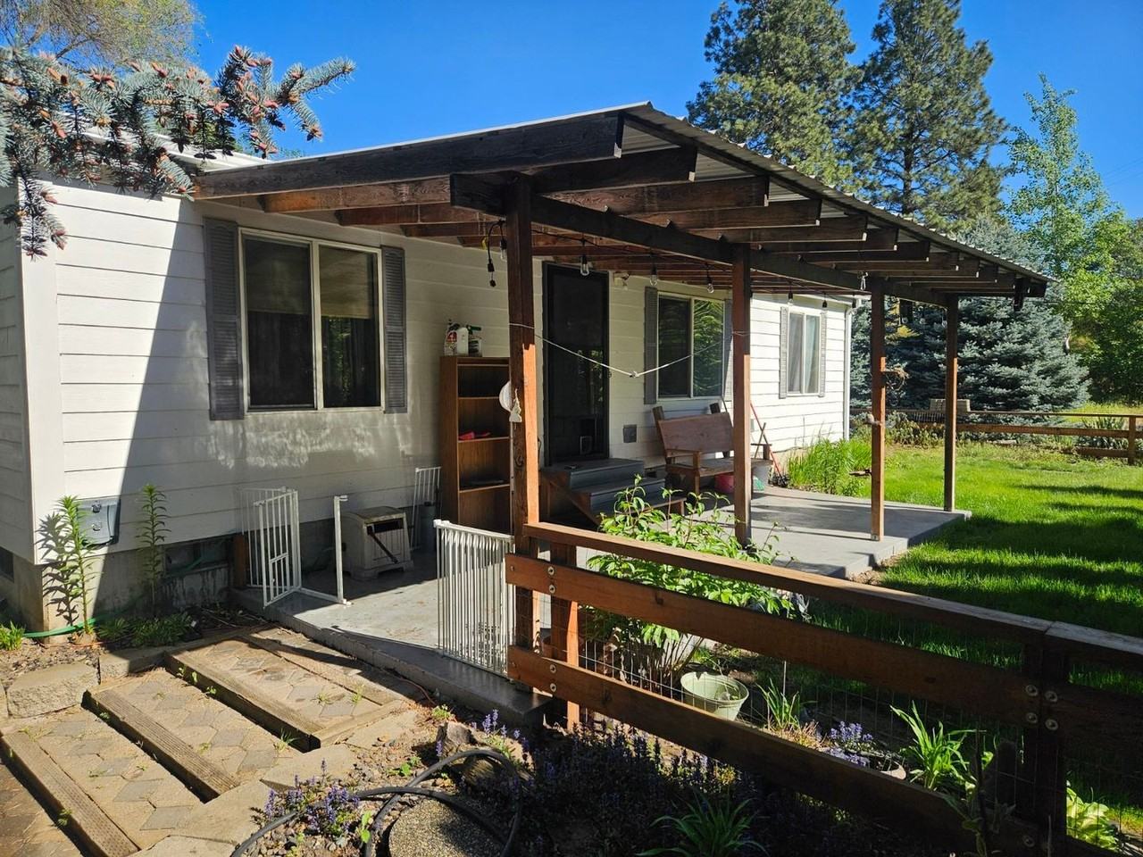 1271 Main St - Photo 2 of 15