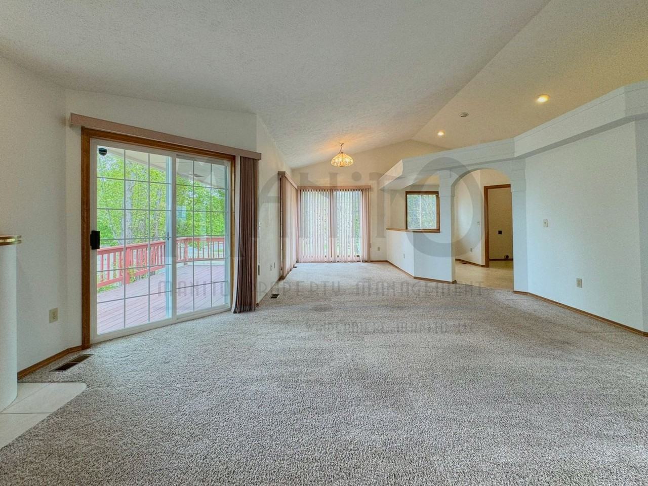 5002 S Morrill Ln - Photo 7 of 42