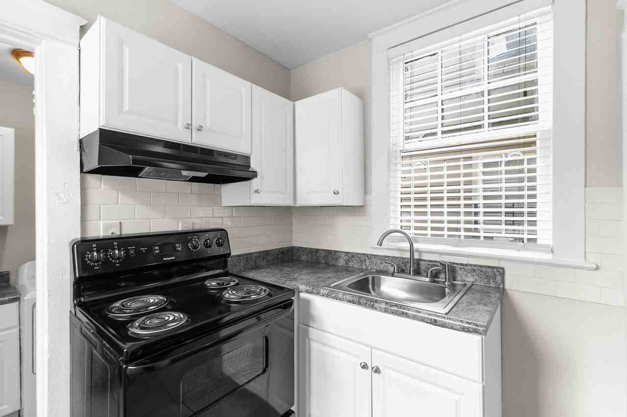 The Cecil - Photo 4 of 20