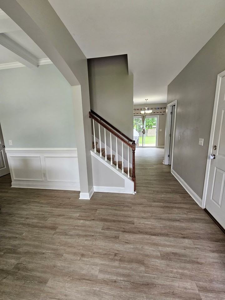 125 Navy Blue Dr - Photo 2 of 21