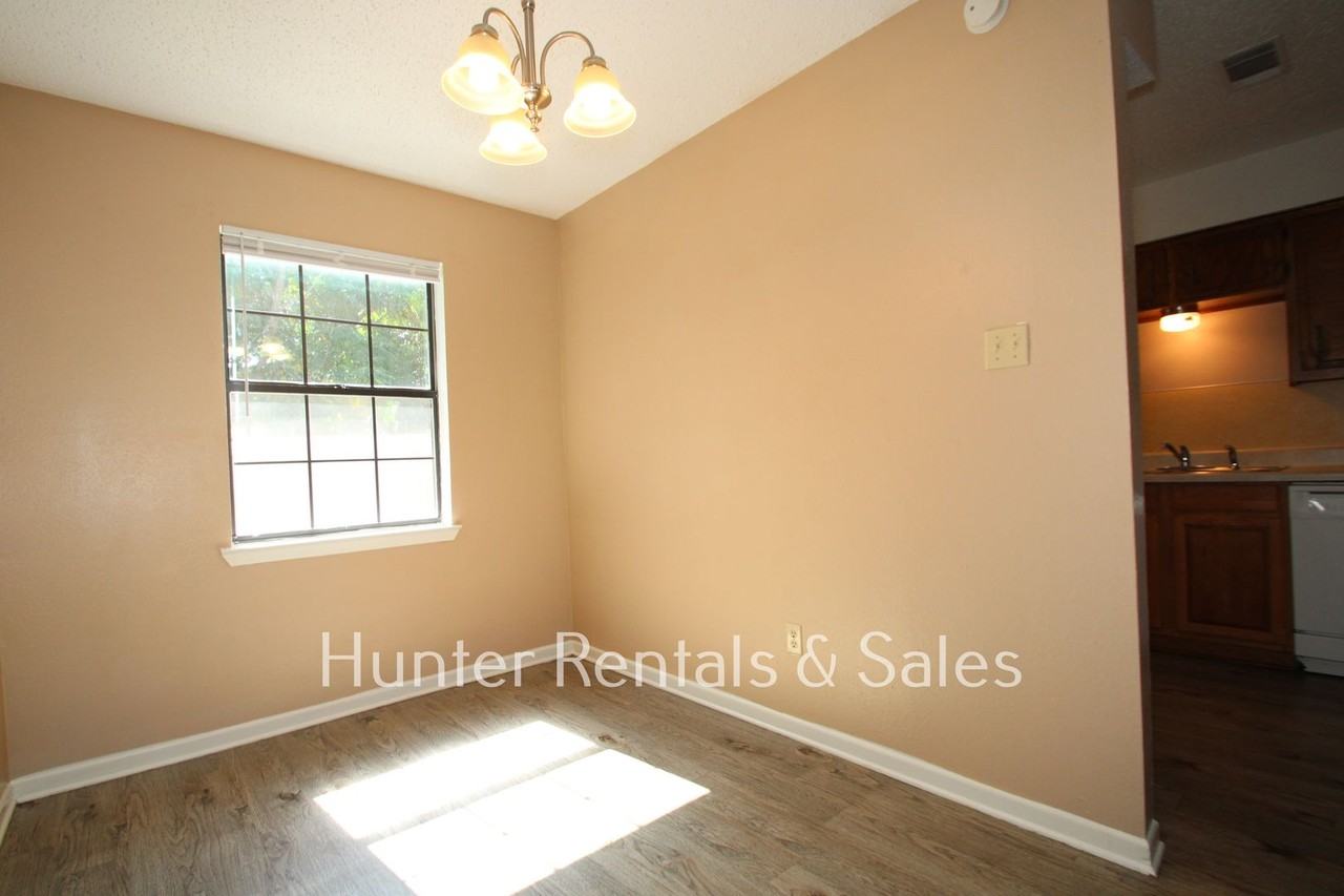 3710 Charolais Dr - Photo 3 of 20