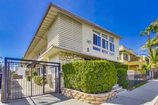 (AR/JO/YO:B) 1411 N. Mansfield Avenue - Photo 1 of 1