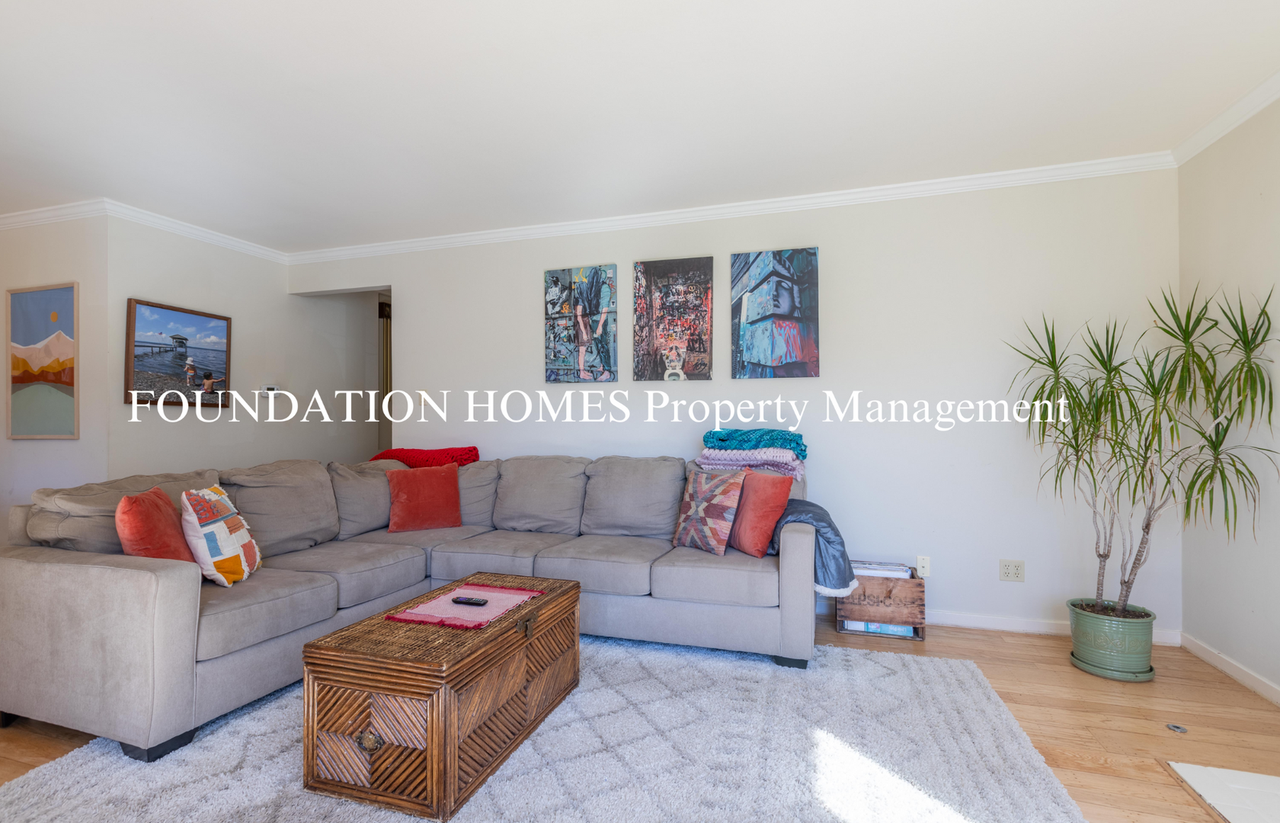 36 Bretano Way - Photo 4 of 20