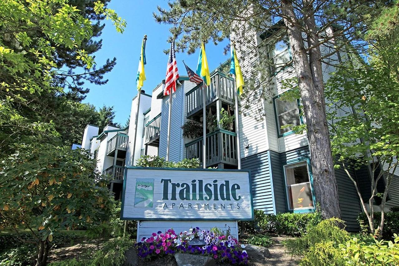 Trailside - Photo 4 of 17