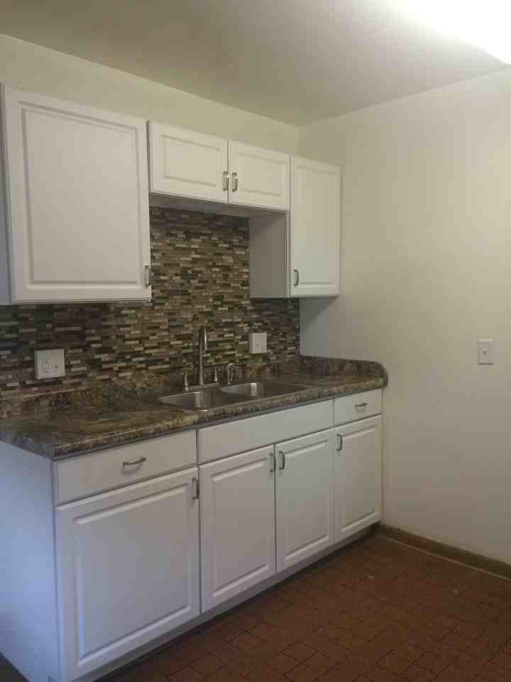 Ascot Lane Apartments - Photo 4 of 19