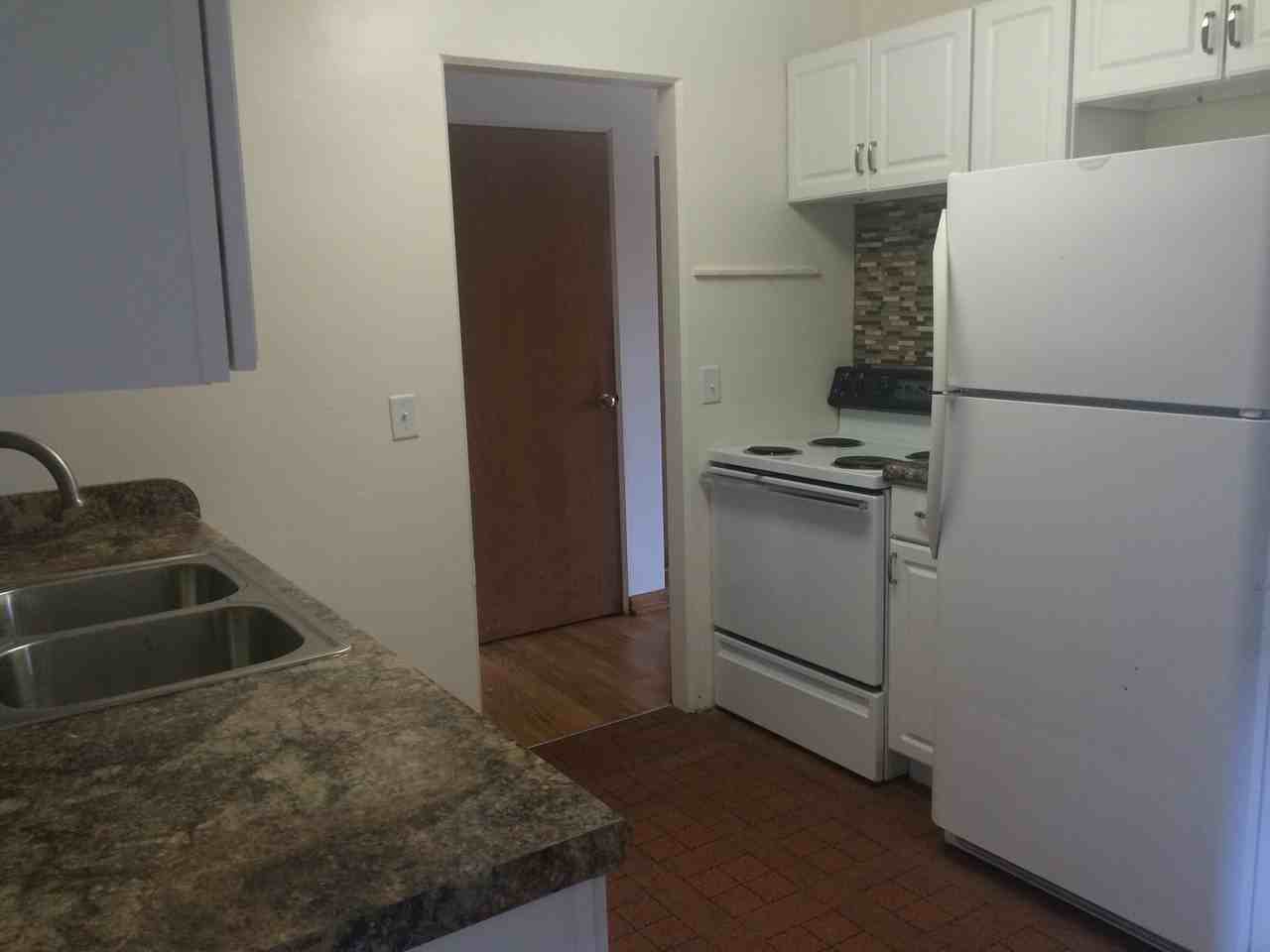 Ascot Lane Apartments - Photo 5 of 19