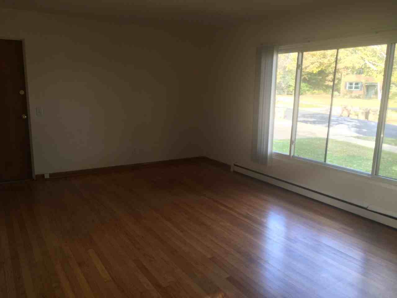 Ascot Lane Apartments - Photo 6 of 19