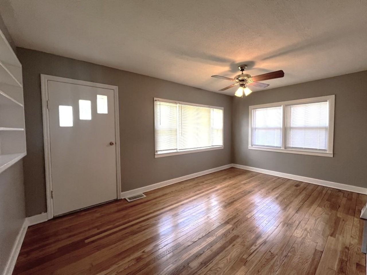 4319 Frederick St - Photo 5 of 15
