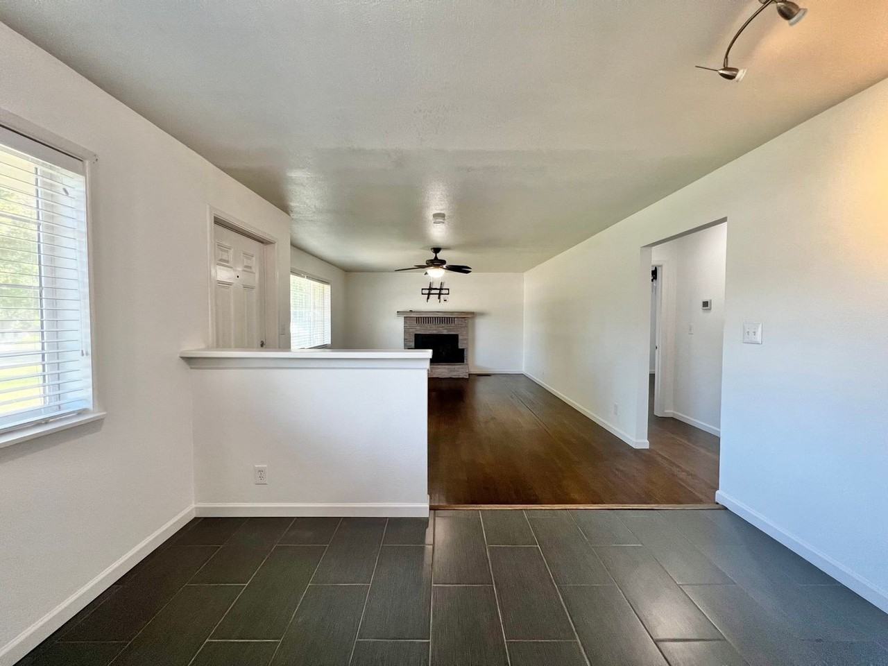 4206 Onyx Ave - Photo 5 of 30