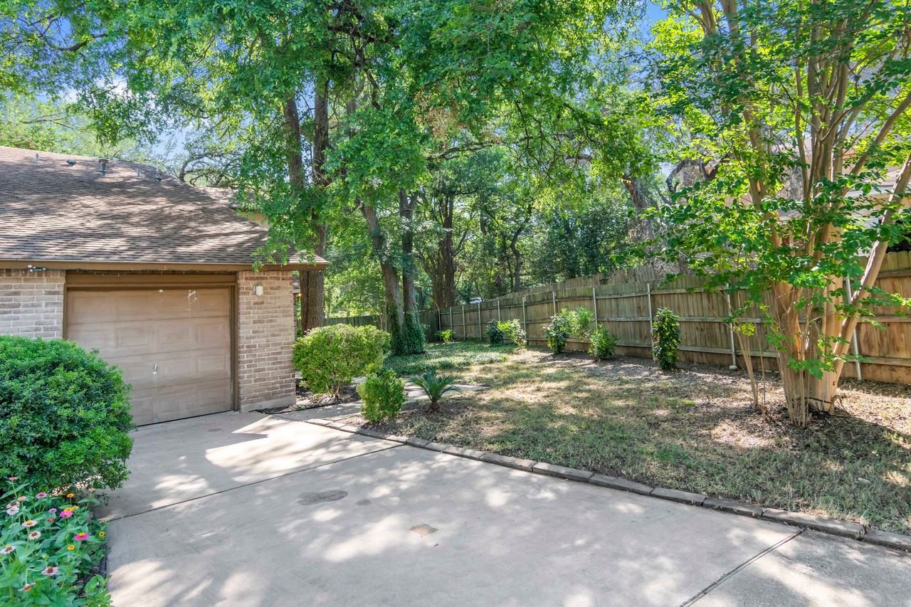 1506 Aquifer Cv - Photo 3 of 20