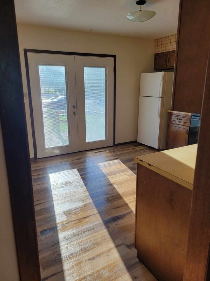 1207 Pine St - Photo 3 of 14