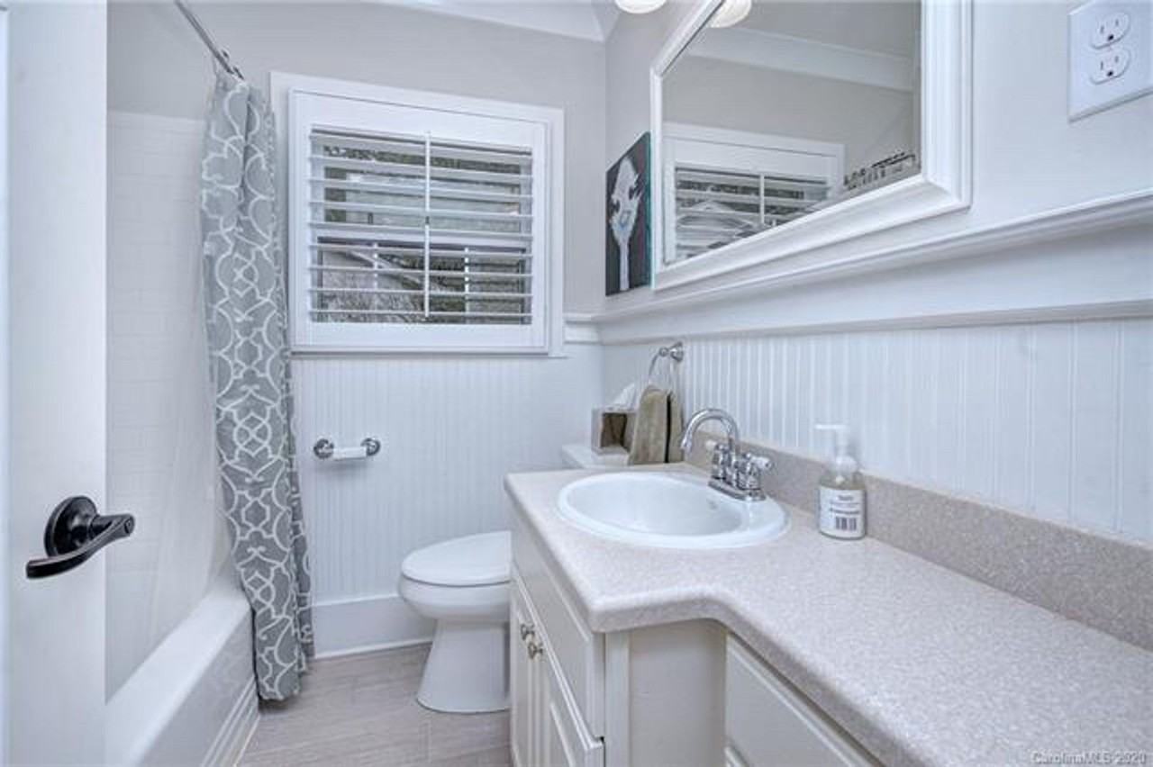 3215 Cambridge Rd - Photo 3 of 19