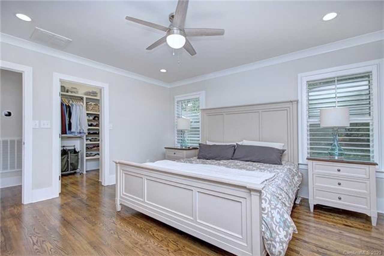 3215 Cambridge Rd - Photo 2 of 19