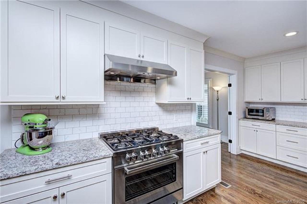 3215 Cambridge Rd - Photo 6 of 19