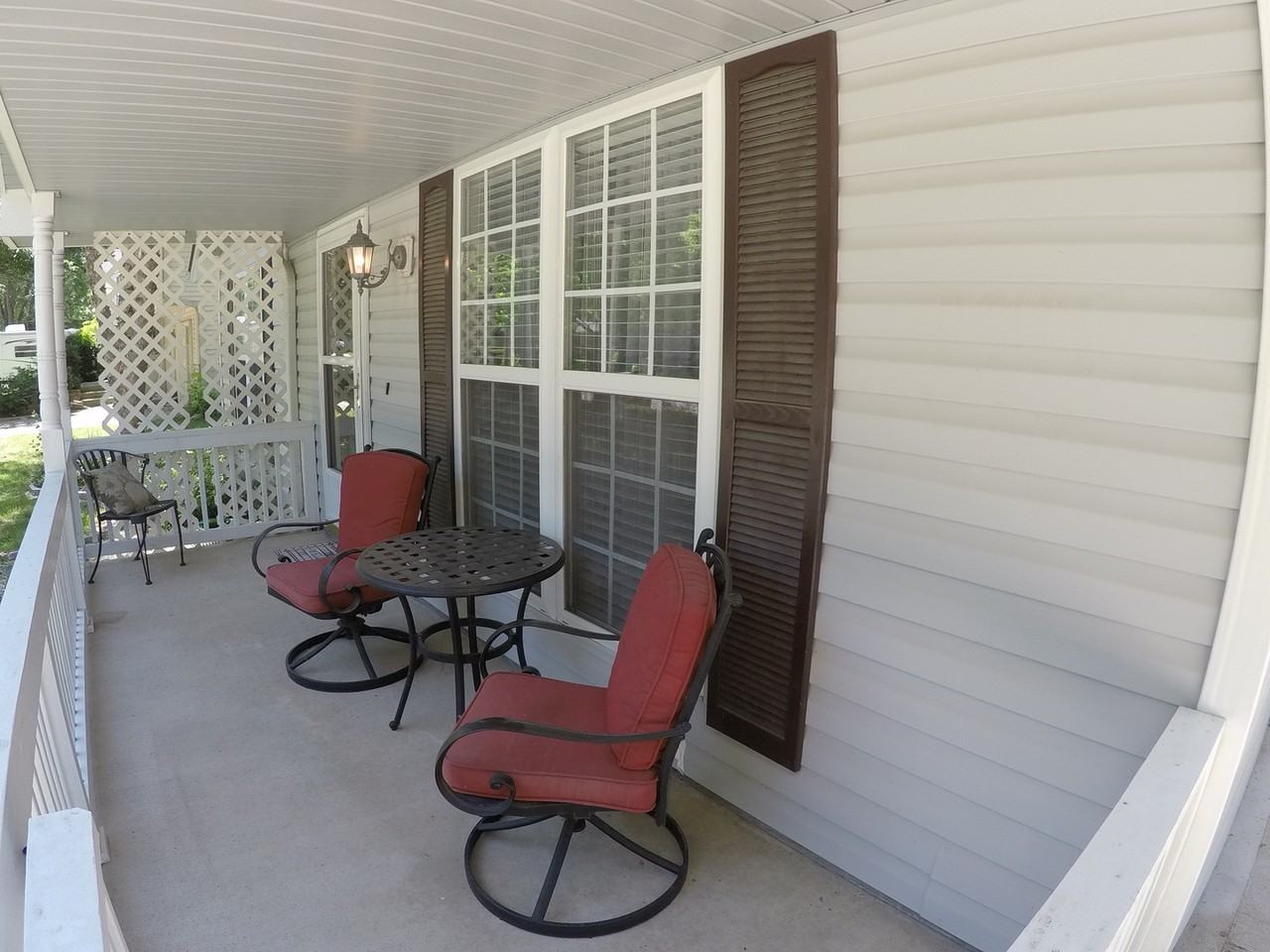 602 Hamblen Rd - Photo 3 of 23