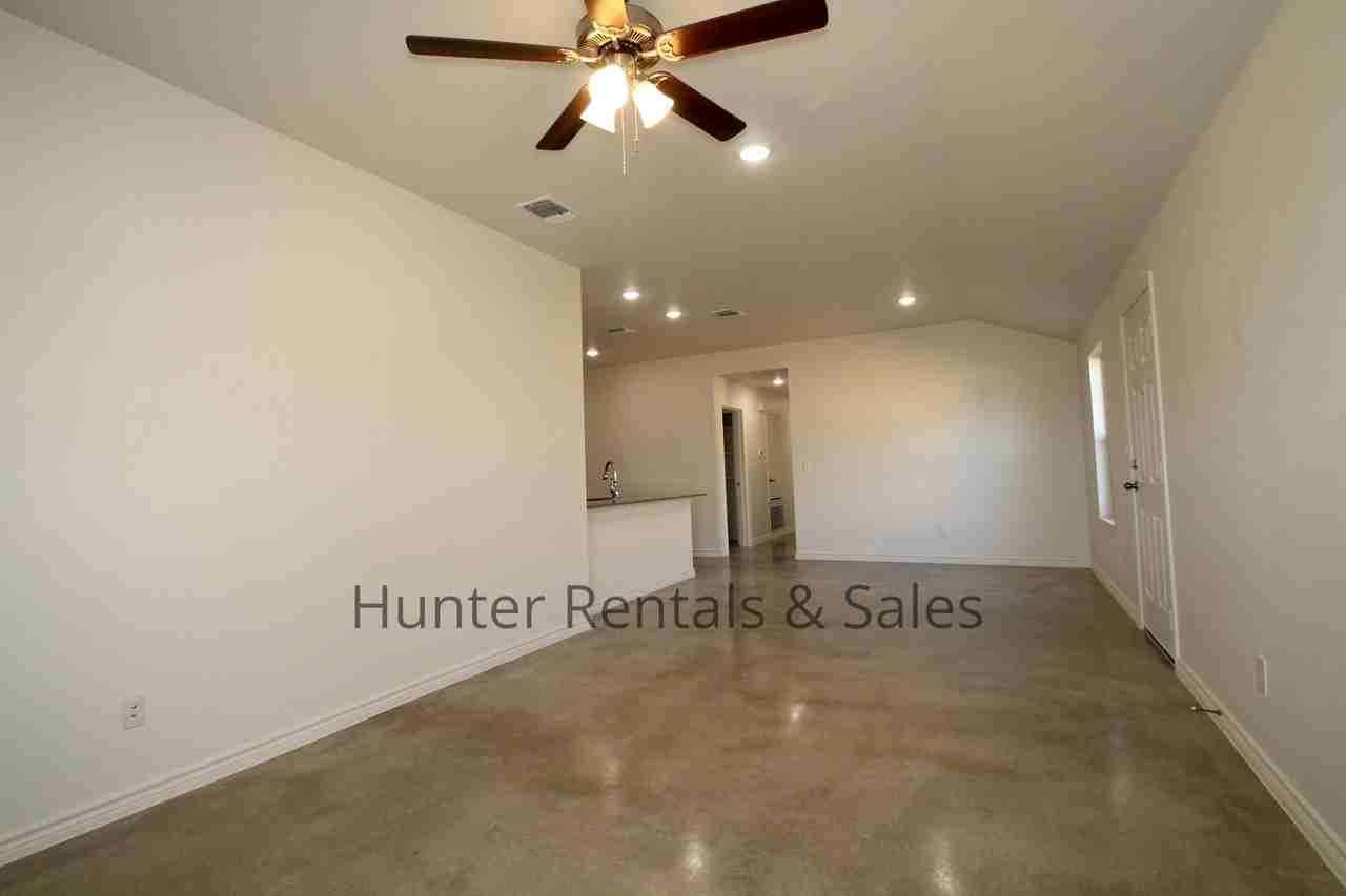 1810 Ponca Trc - Photo 3 of 27