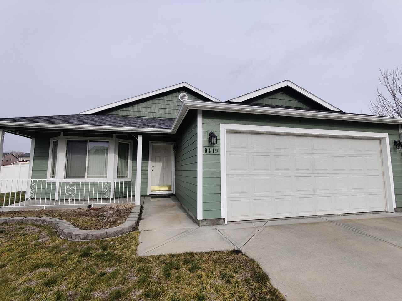 9419 Shetland Dr - Photo 2 of 15