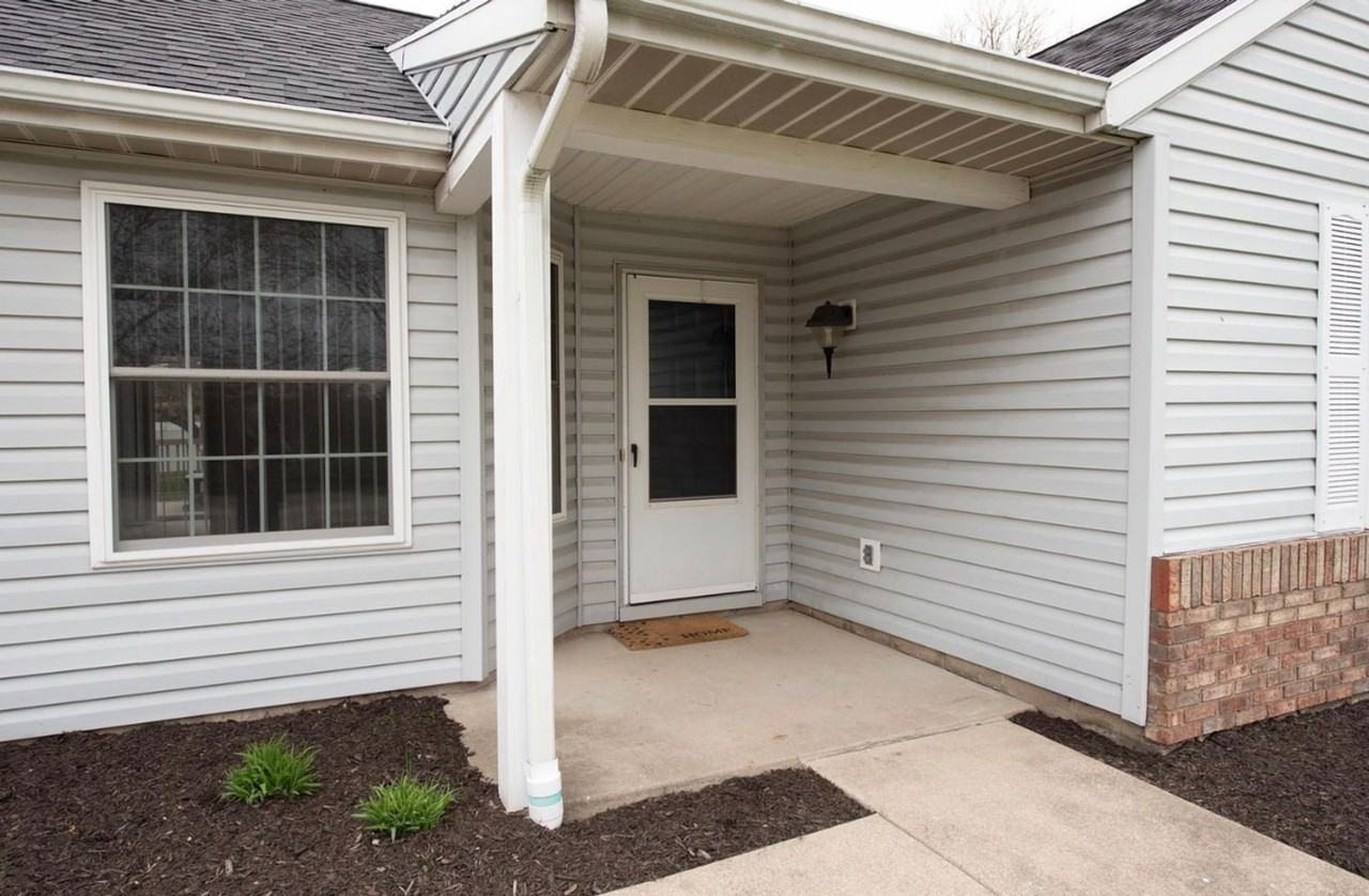 2611 Manchester St - Photo 2 of 22