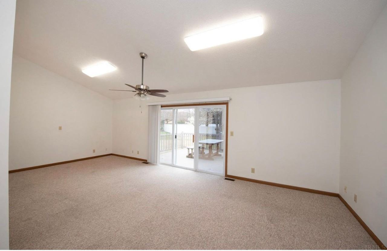 2611 Manchester St - Photo 3 of 22