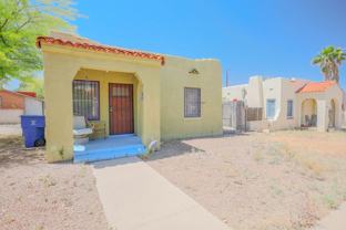 317 N Santa Rita Ave - Photo 1 of 1