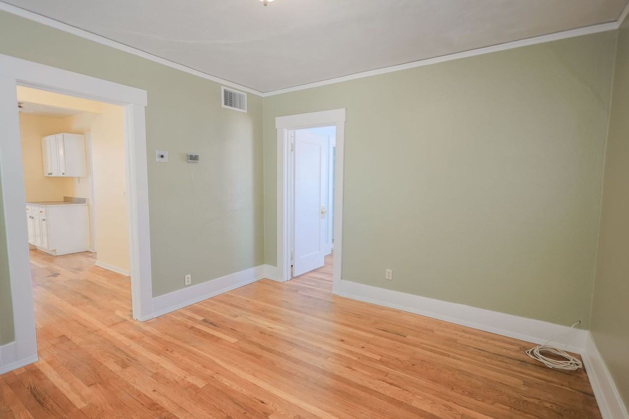 317 N Santa Rita Ave - Photo 3 of 20