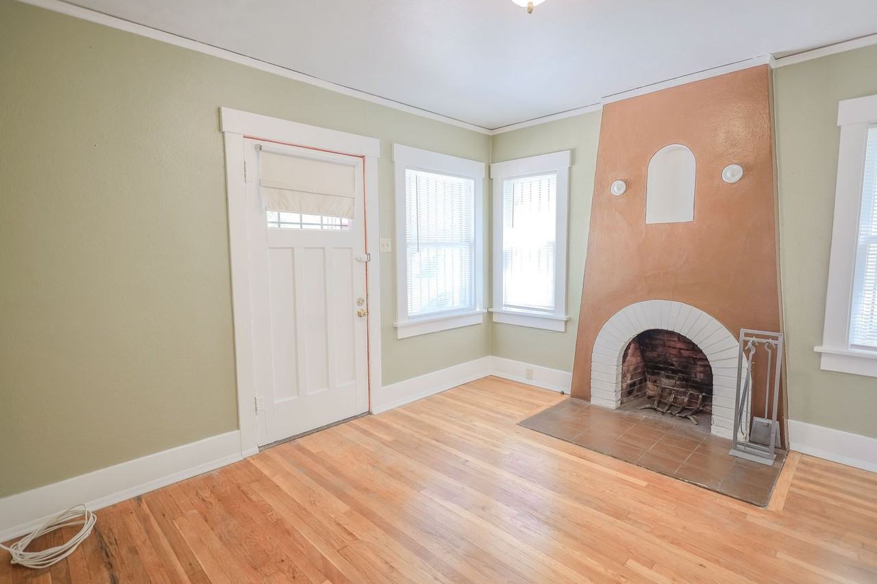 317 N Santa Rita Ave - Photo 5 of 20