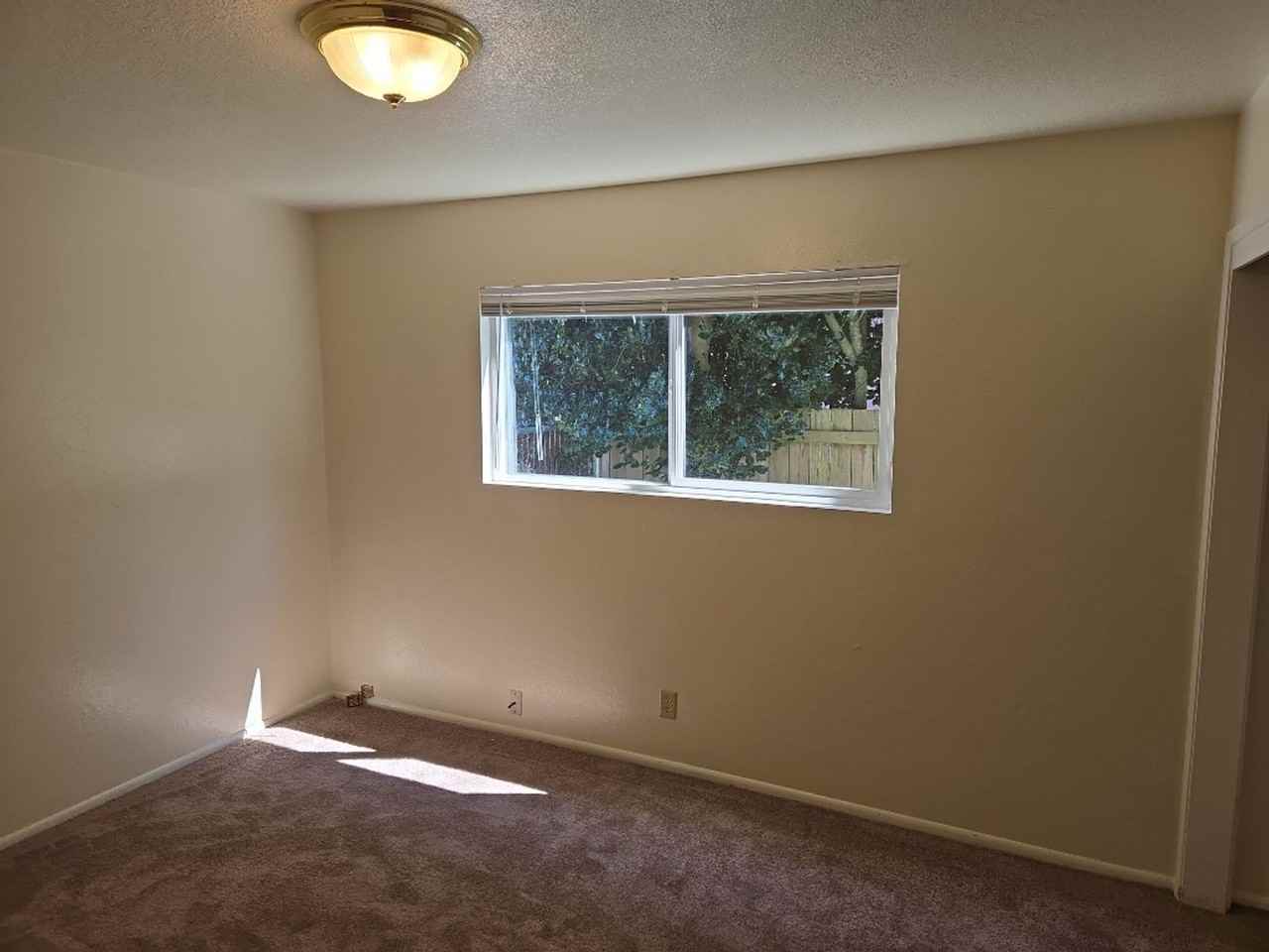 3124 California St - Photo 4 of 12
