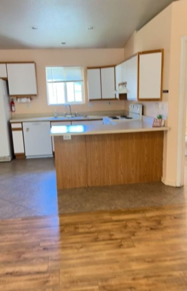 7047-2g - 114 Sether Ave Units 1 & 2 - Photo 2 of 8