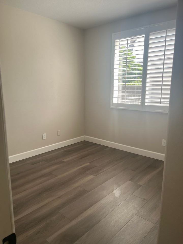 5506 Dunbar Dr - Photo 3 of 10